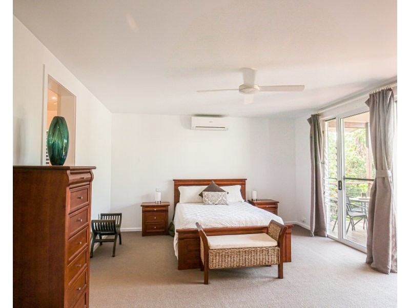 45 Cutten St, Bingil Bay QLD 4852