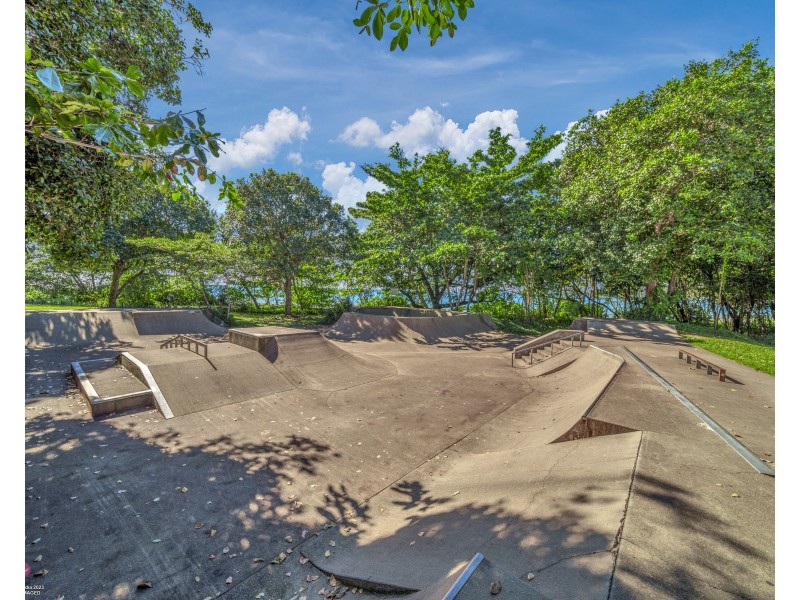 Unit 2/151-153 Reid Rd, Wongaling Beach QLD 4852