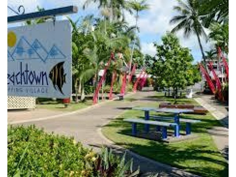 8 Endeavour Ave, Mission Beach QLD 4852