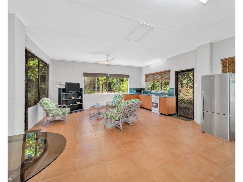 436 Bingil Bay Rd, Bingil Bay QLD 4852