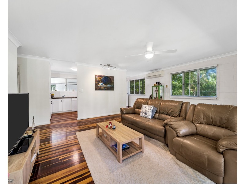 7 Webb Ct, Bingil Bay QLD 4852
