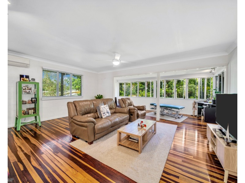 7 Webb Ct, Bingil Bay QLD 4852
