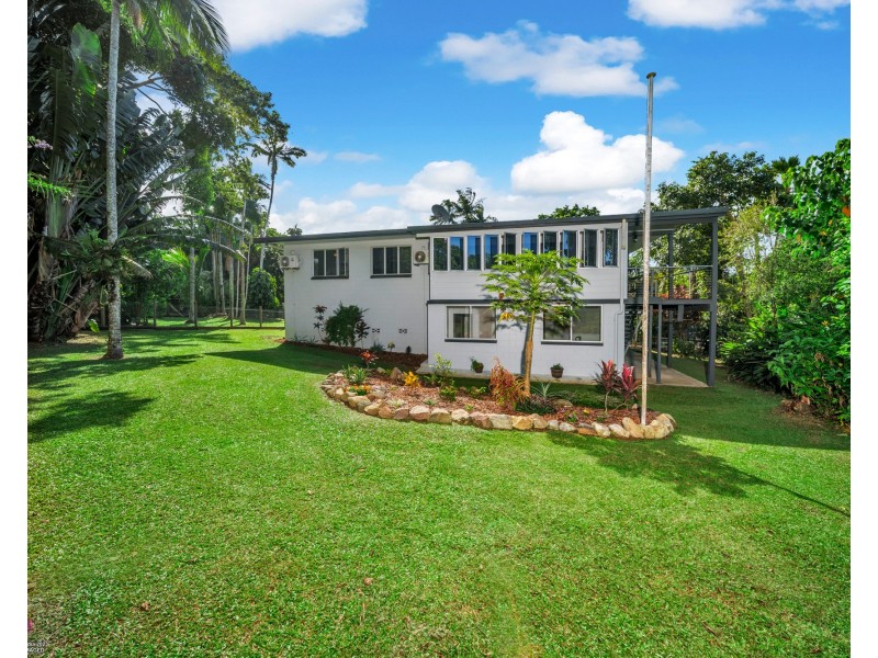 7 Webb Ct, Bingil Bay QLD 4852