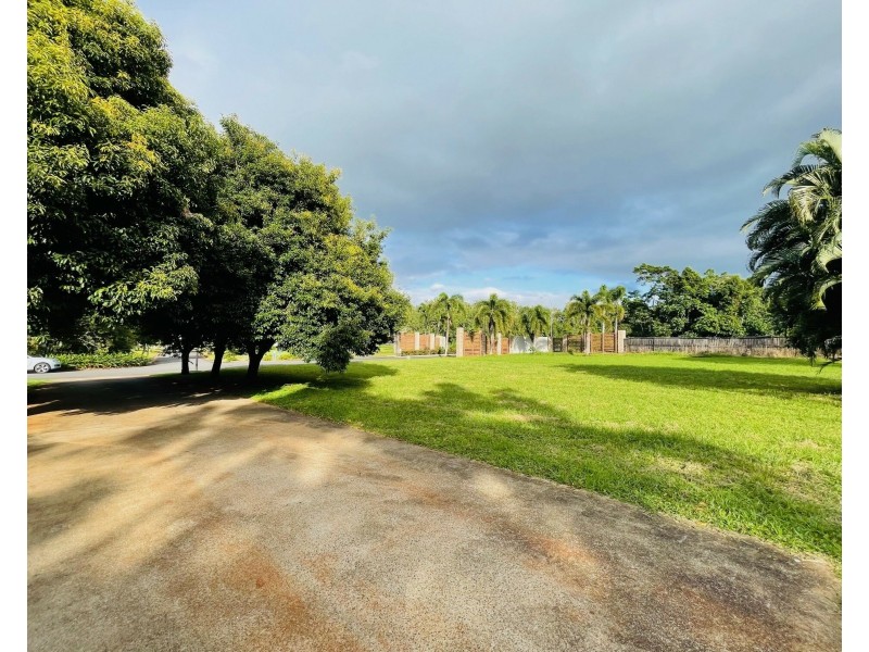 4 Casuarina Ave, Mission Beach QLD 4852