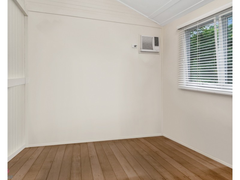 23 Admiralty Street, South Mission Beach QLD 4852