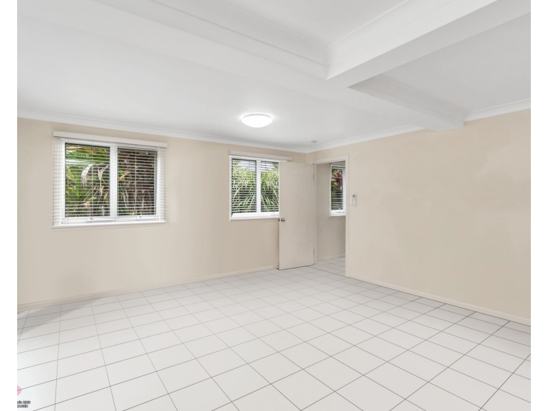 23 Admiralty Street, South Mission Beach QLD 4852