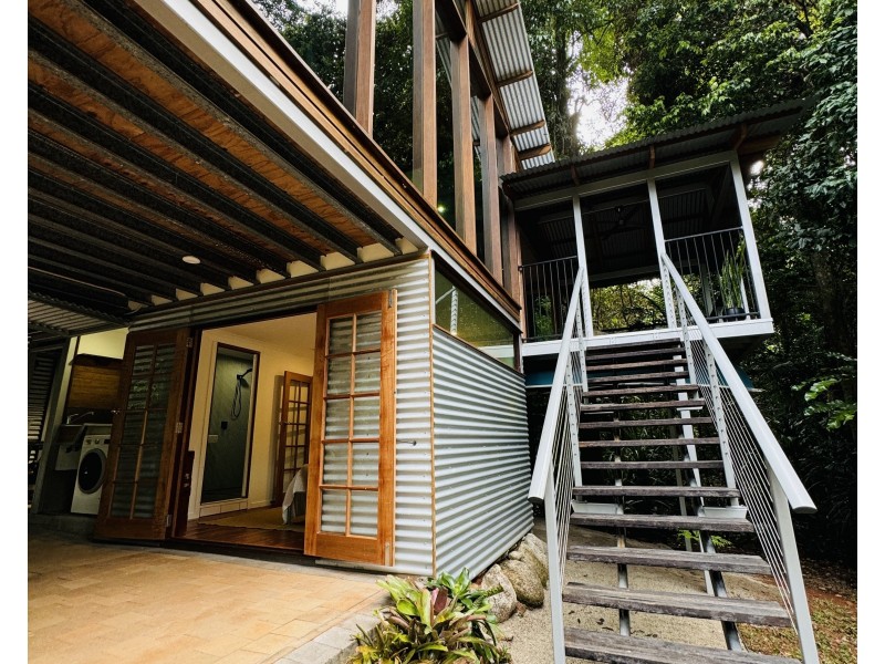 13 Bicton Cl, Bingil Bay QLD 4852