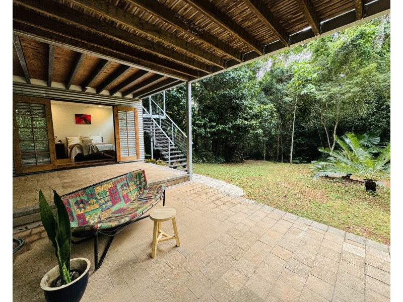 13 Bicton Cl, Bingil Bay QLD 4852