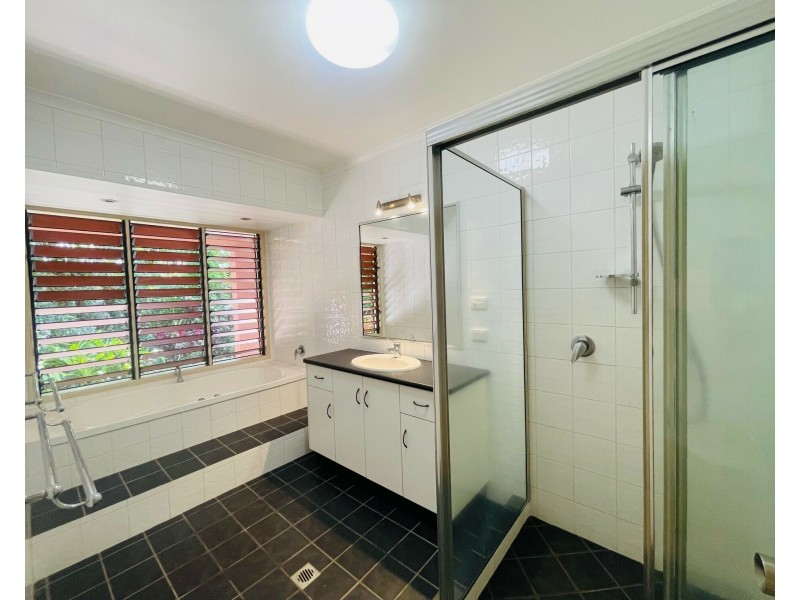 856 East Feluga Rd, East Feluga QLD 4854