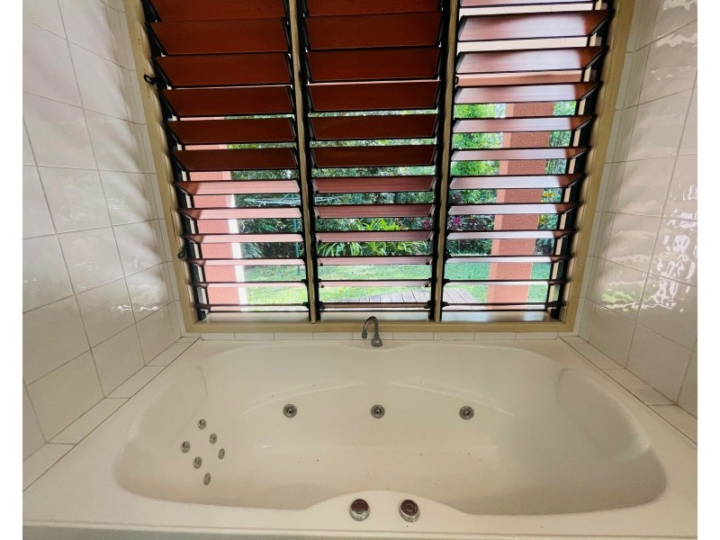 856 East Feluga Rd, East Feluga QLD 4854