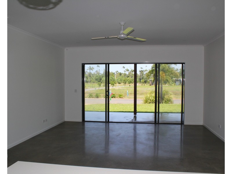 18 Casuarina Ave, Mission Beach QLD 4852