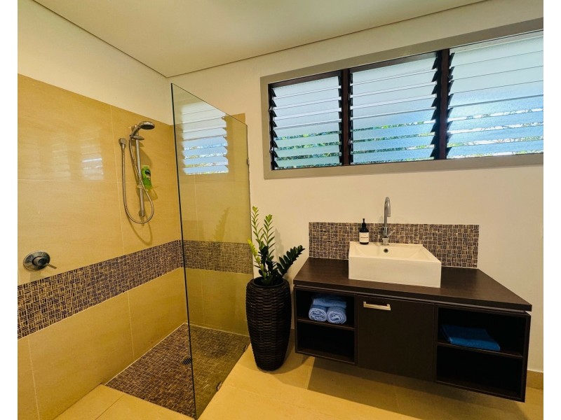 60 Mariner Dr, South Mission Beach QLD 4852