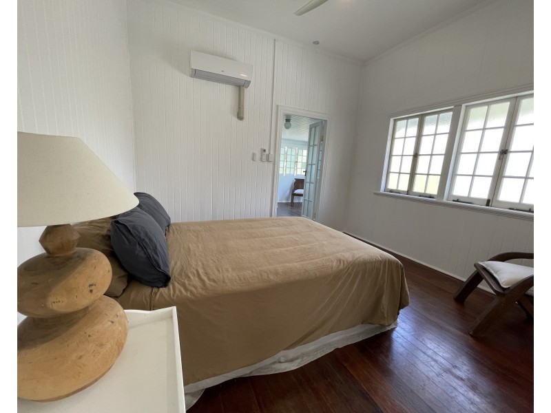 72 Holland St, Wongaling Beach QLD 4852