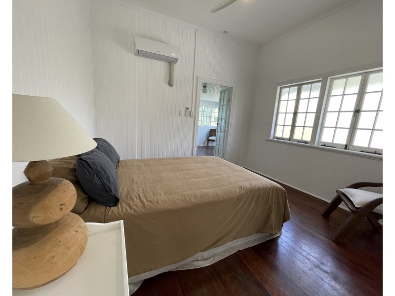 72 Holland St, Wongaling Beach QLD 4852