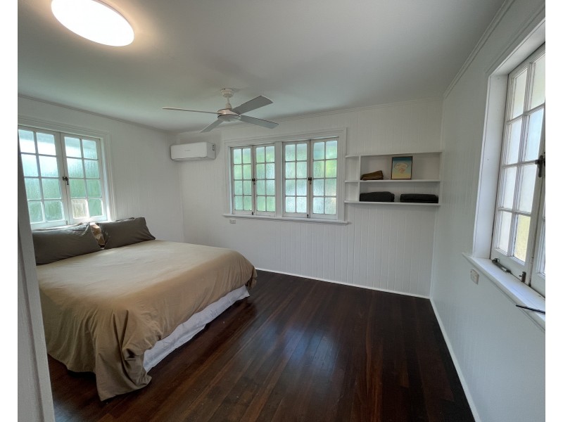 72 Holland St, Wongaling Beach QLD 4852