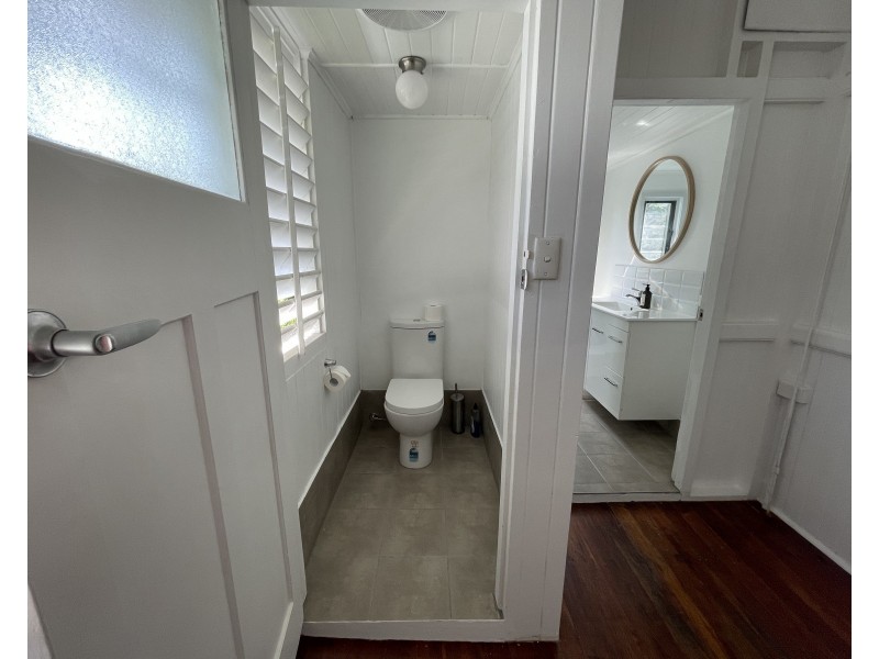 72 Holland St, Wongaling Beach QLD 4852