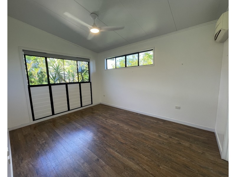 5 Heliconia Ct, South Mission Beach QLD 4852