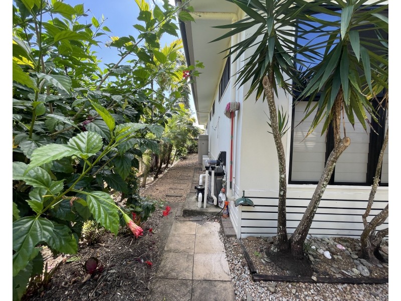 5 Heliconia Ct, South Mission Beach QLD 4852