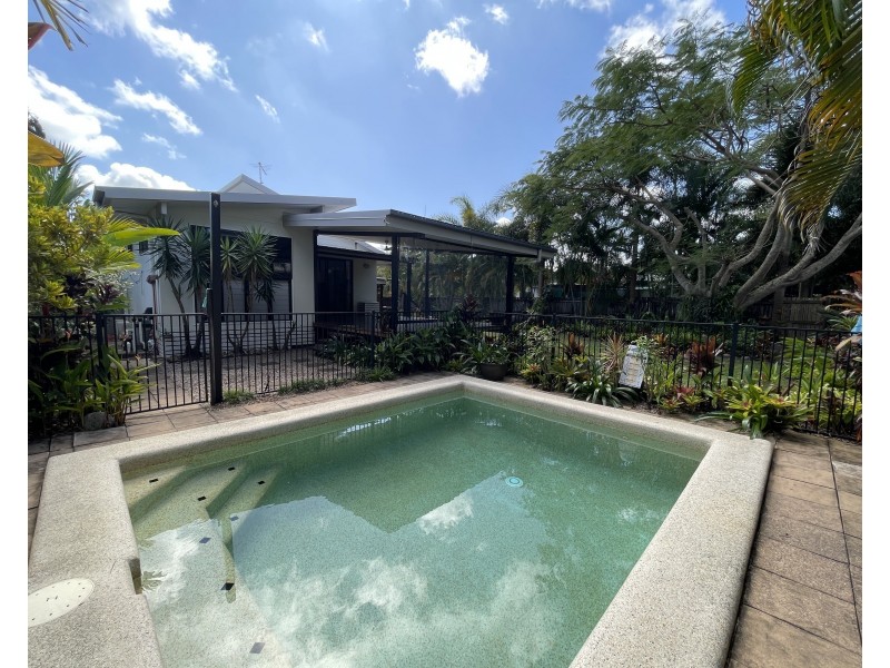 5 Heliconia Ct, South Mission Beach QLD 4852