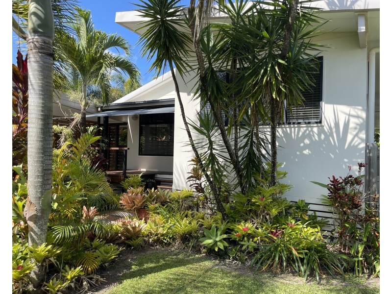 5 Heliconia Ct, South Mission Beach QLD 4852
