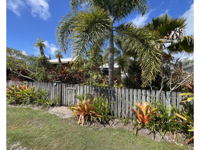 5 Heliconia Ct, South Mission Beach QLD 4852