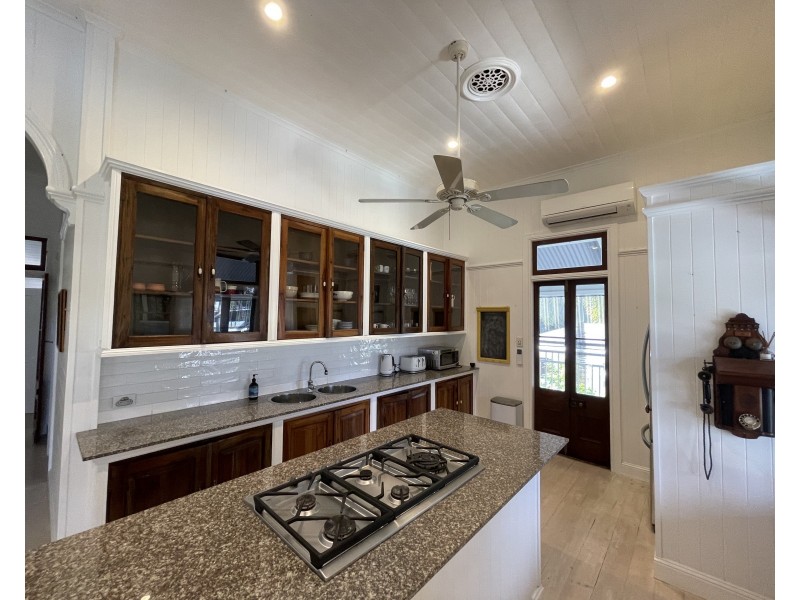 49 Holland St, Wongaling Beach QLD 4852