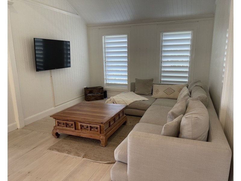49 Holland St, Wongaling Beach QLD 4852