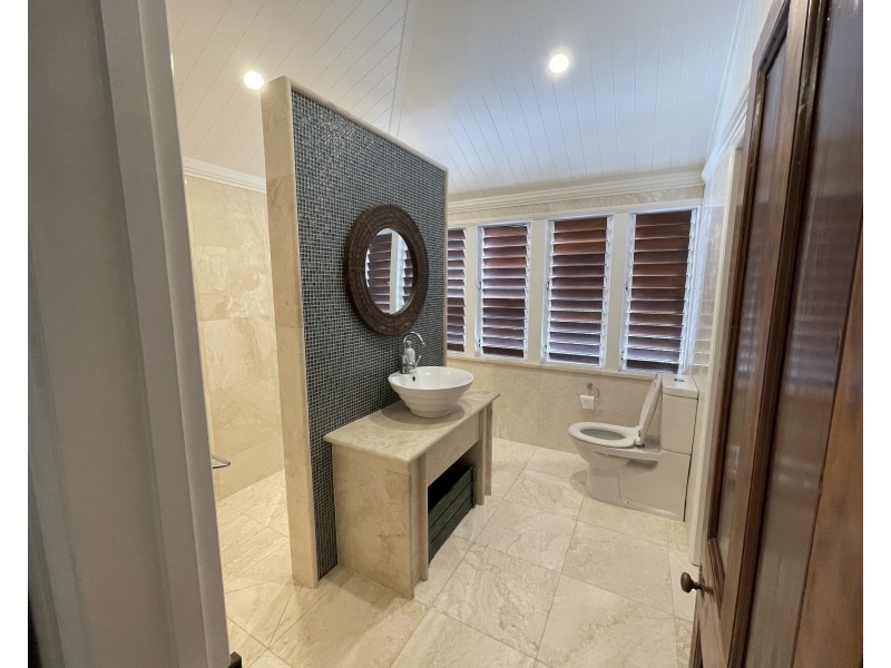 49 Holland St, Wongaling Beach QLD 4852