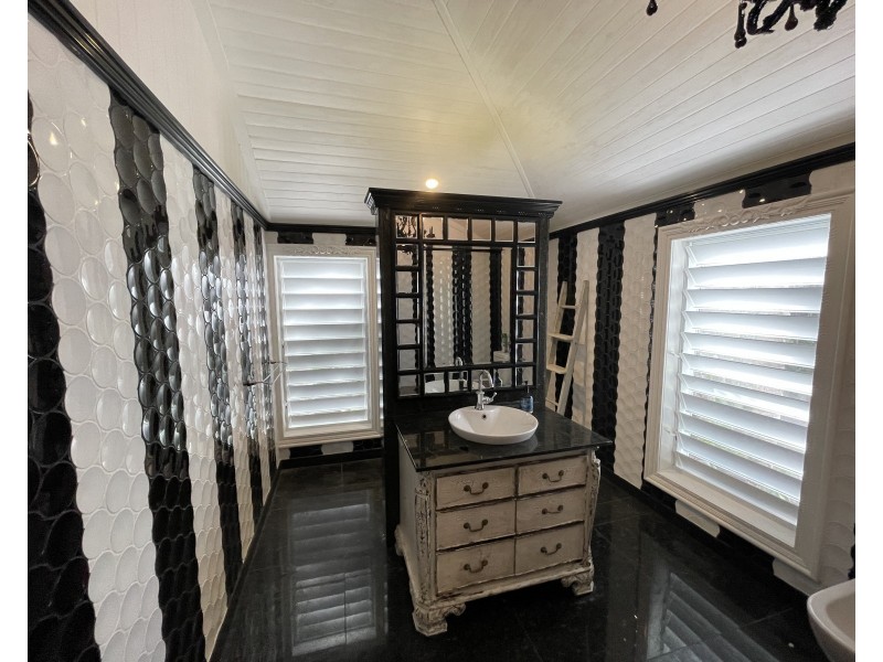 49 Holland St, Wongaling Beach QLD 4852