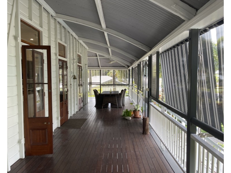 49 Holland St, Wongaling Beach QLD 4852