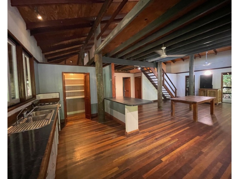 21 Bicton Cl, Bingil Bay QLD 4852