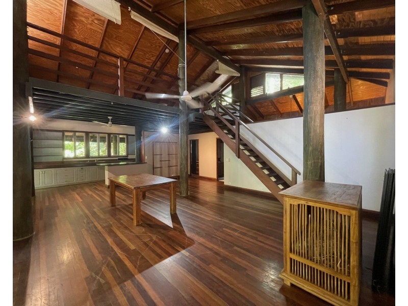 21 Bicton Cl, Bingil Bay QLD 4852