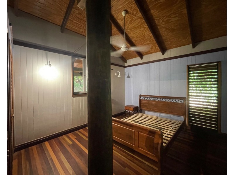 21 Bicton Cl, Bingil Bay QLD 4852