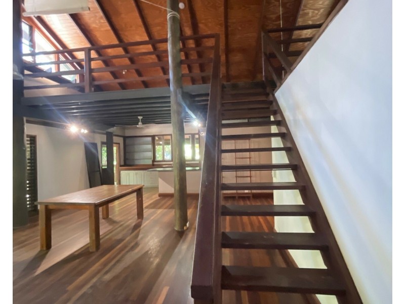 21 Bicton Cl, Bingil Bay QLD 4852