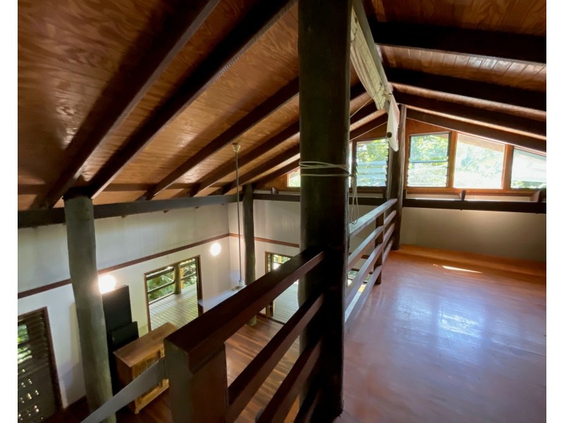 21 Bicton Cl, Bingil Bay QLD 4852