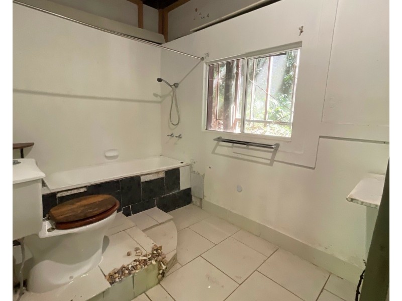 21 Bicton Cl, Bingil Bay QLD 4852