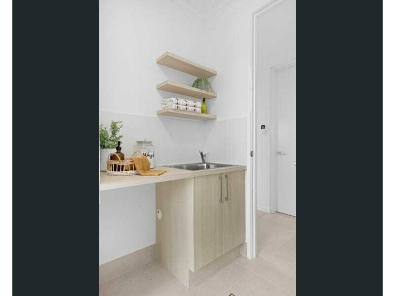 5 Reef Close, Mission Beach QLD 4852