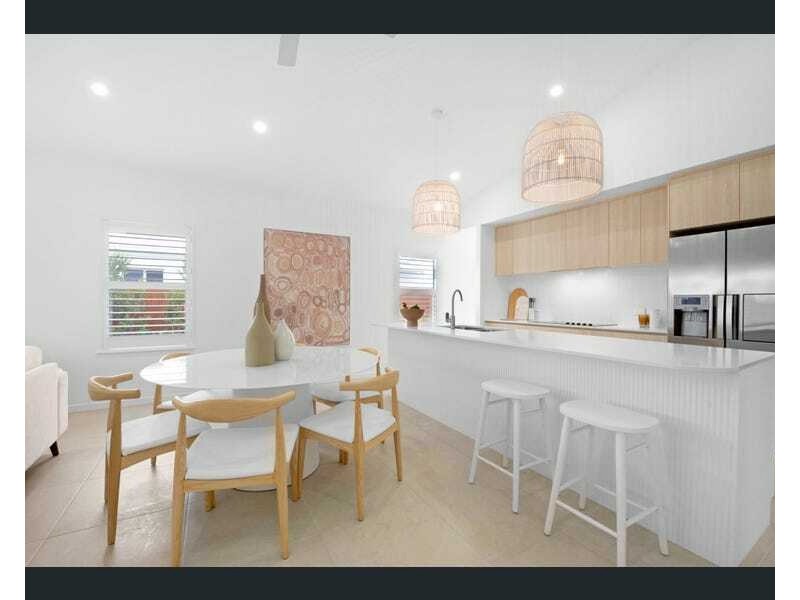 5 Reef Close, Mission Beach QLD 4852