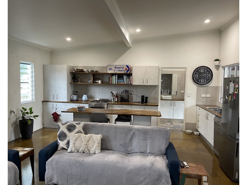 2 Sandpiper Close, Mission Beach QLD 4852