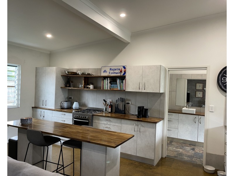 2 Sandpiper Close, Mission Beach QLD 4852