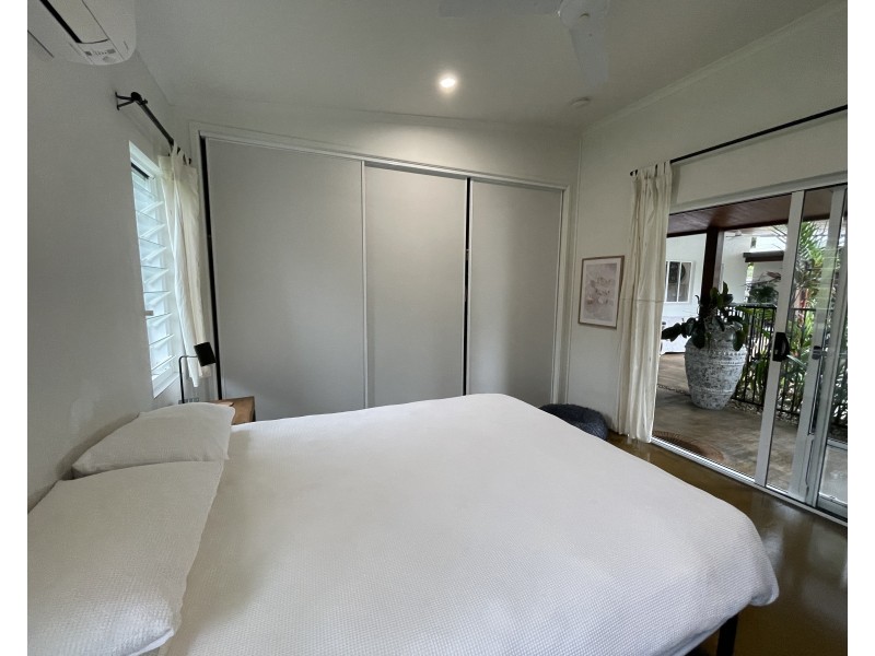 2 Sandpiper Close, Mission Beach QLD 4852