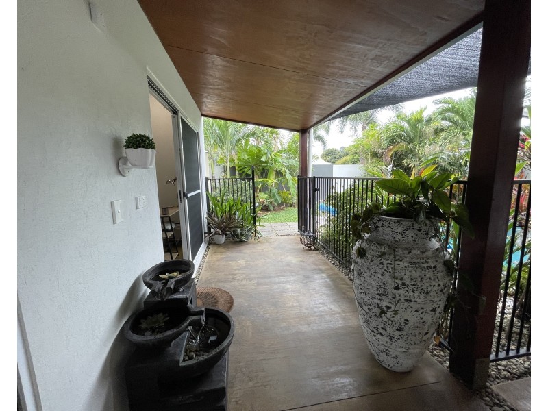 2 Sandpiper Close, Mission Beach QLD 4852