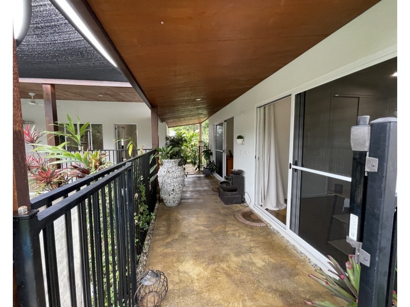 2 Sandpiper Close, Mission Beach QLD 4852