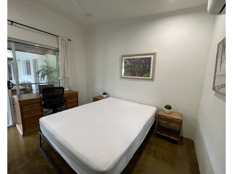 2 Sandpiper Close, Mission Beach QLD 4852