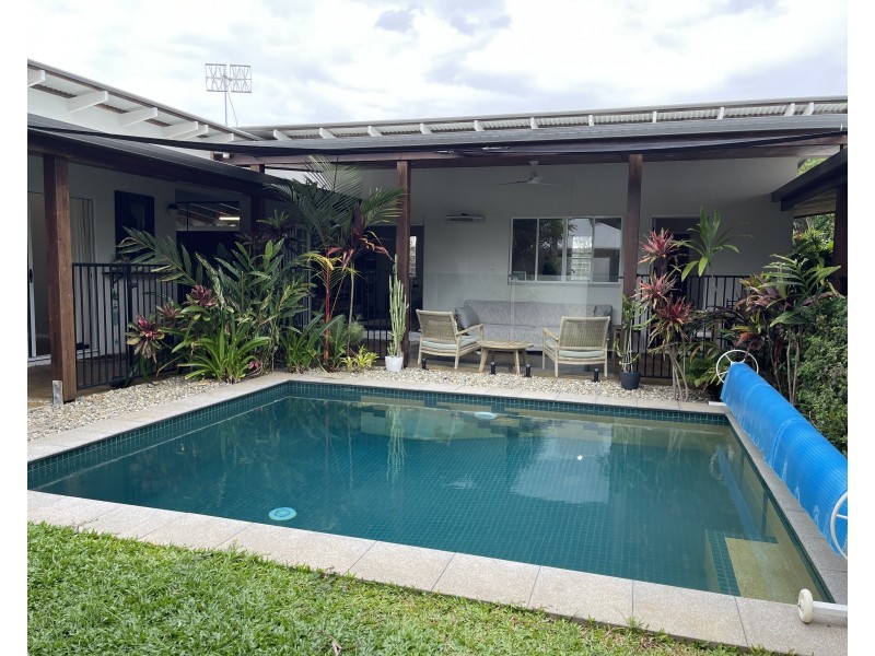 2 Sandpiper Close, Mission Beach QLD 4852