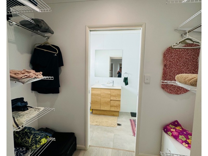 5 Rise Cres, Mission Beach QLD 4852