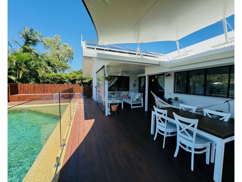 29 Buccaneer St, South Mission Beach QLD 4852