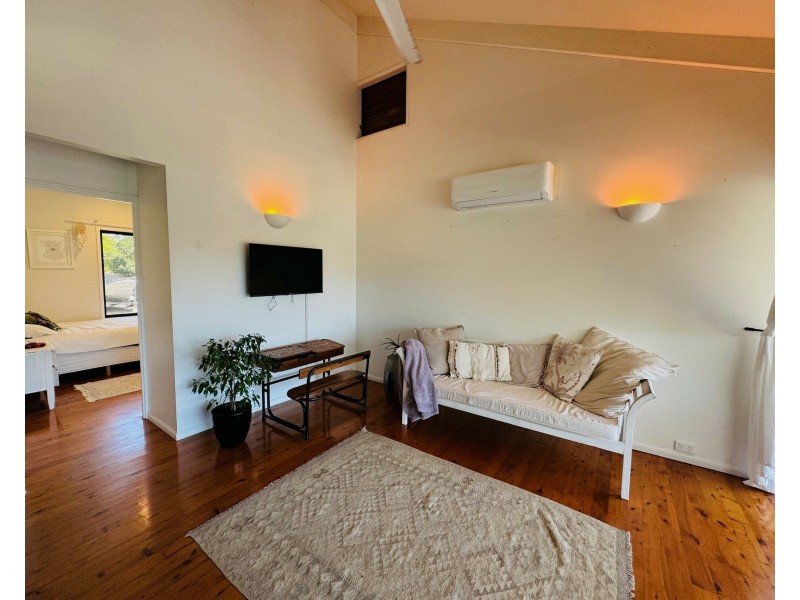 29 Buccaneer St, South Mission Beach QLD 4852
