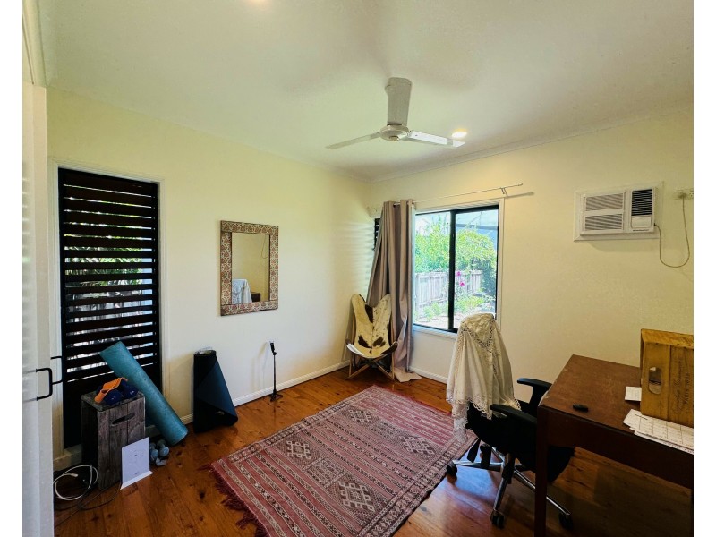 29 Buccaneer St, South Mission Beach QLD 4852