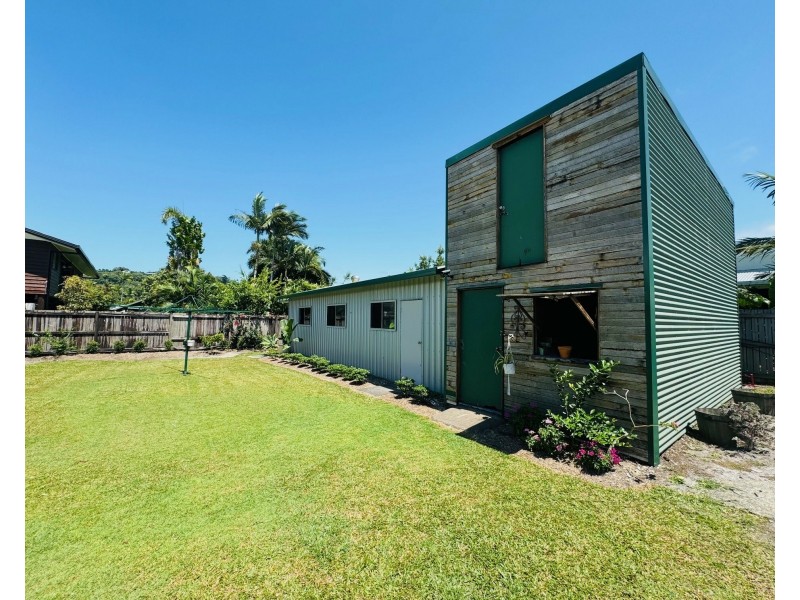 29 Buccaneer St, South Mission Beach QLD 4852